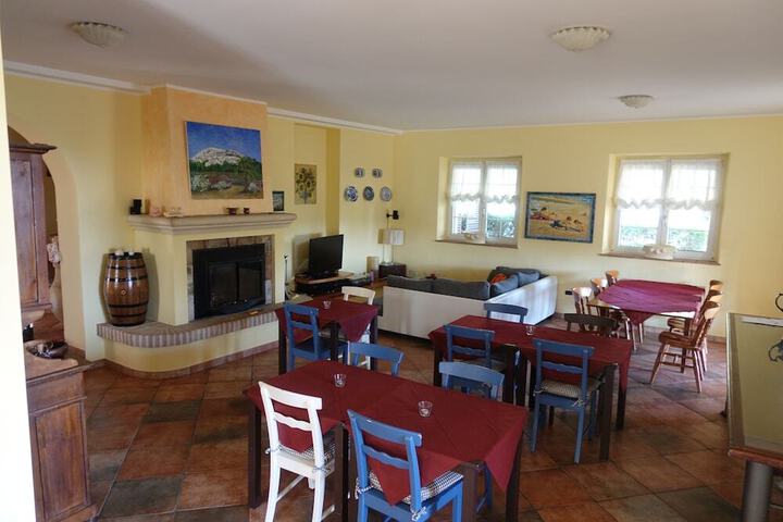 Photo 18