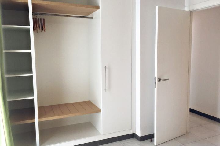 Room 11 of 64