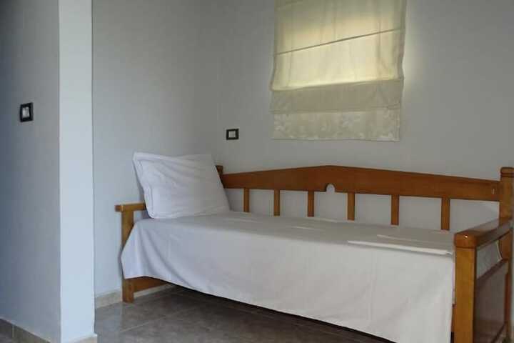 Room 12 of 59