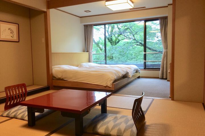 Room 20 of 107
