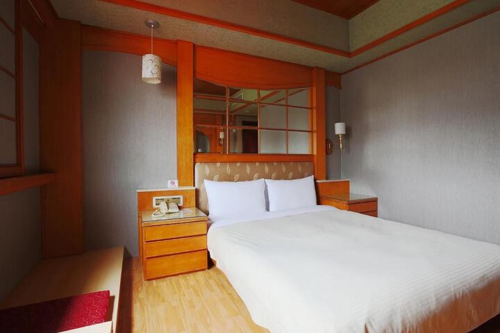 Room 23 of 56
