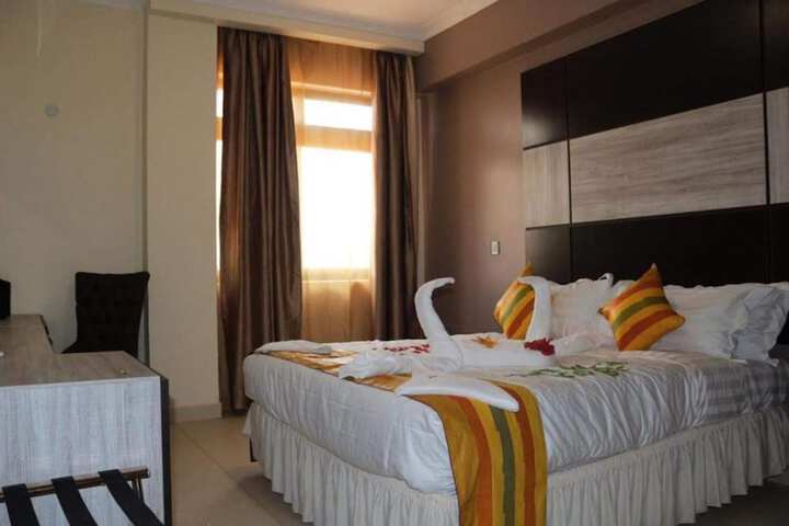 Room 9 of 22