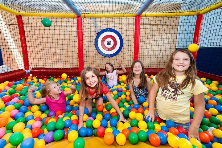 Childrens Activities 119 of 147