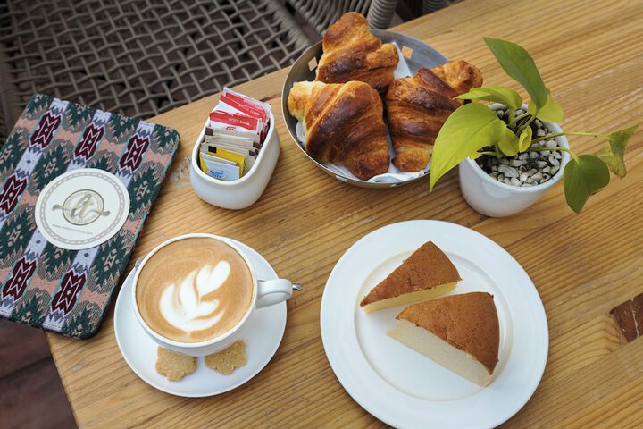 Breakfast/Coffee Service 107 of 147