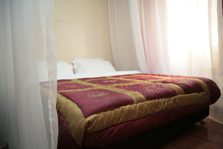 Room 8 of 23