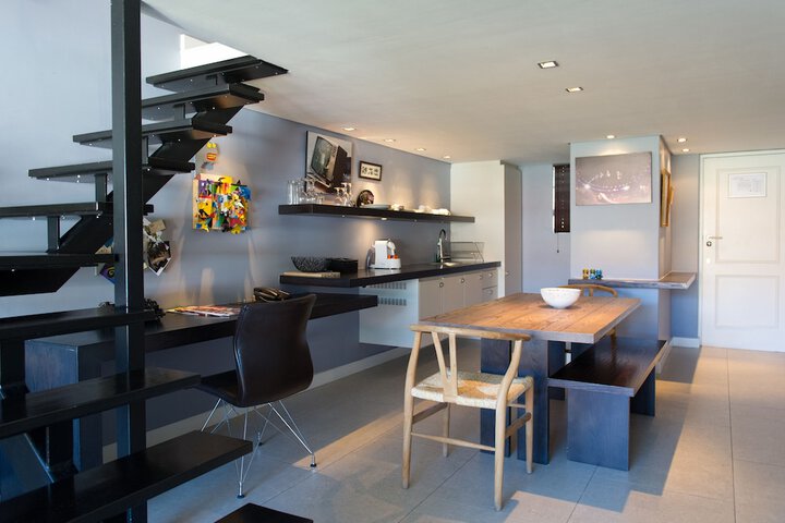 Room 32 of 138