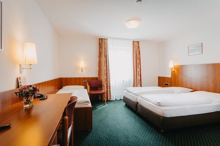 Room 6 of 41