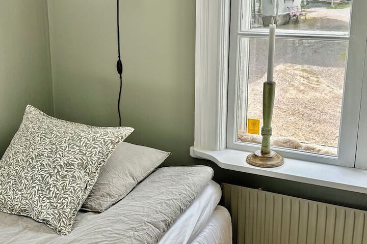 Room 21 of 82
