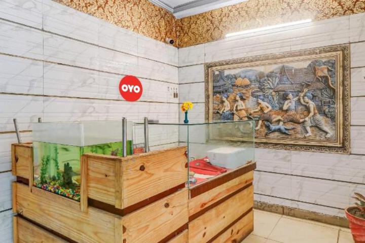 OYO Flagship 807919 Hotel Sai Palace