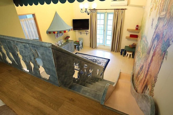 Room 20 of 60