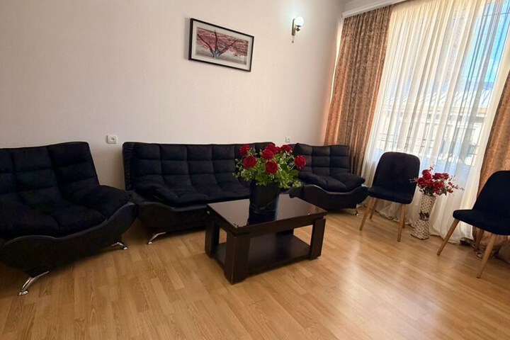 Room 33 of 94