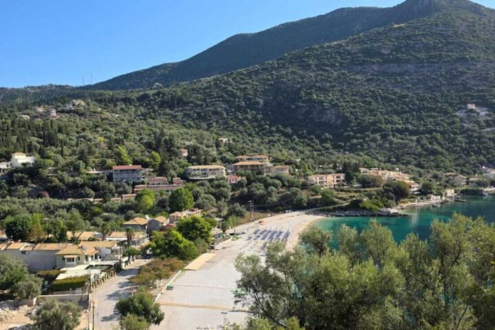 Poros Beach Camping Bungalows