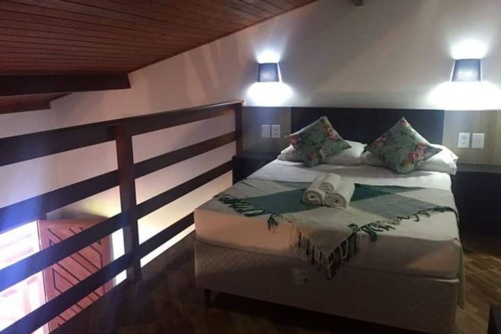 Room 11 of 40