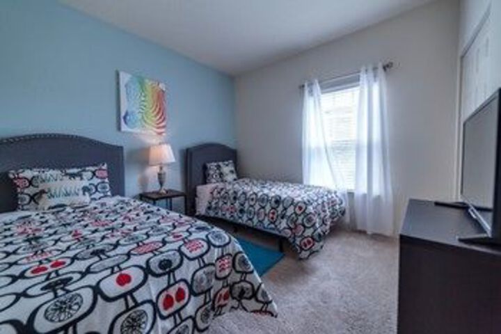Room 12 of 19