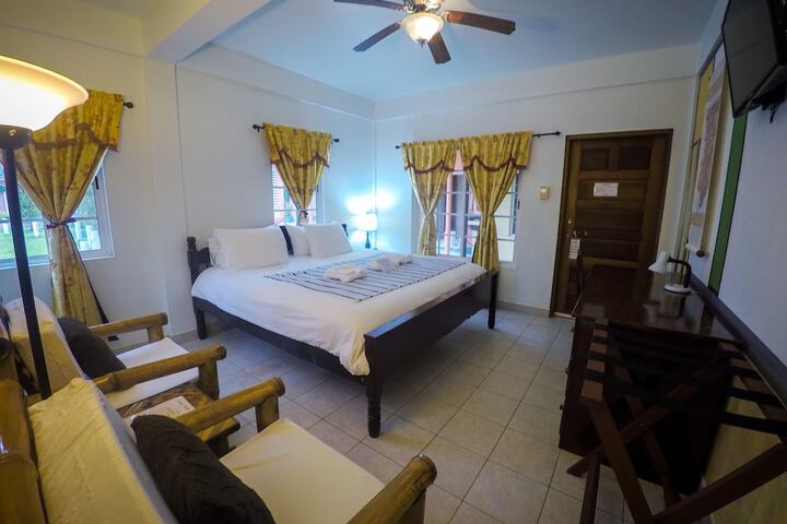 Room 43 of 258