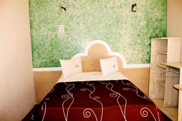 Room 3 of 18