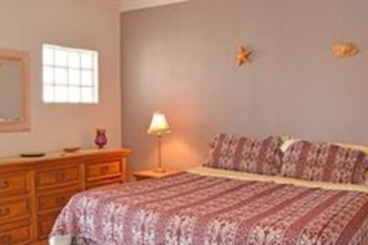 Room 15 of 38