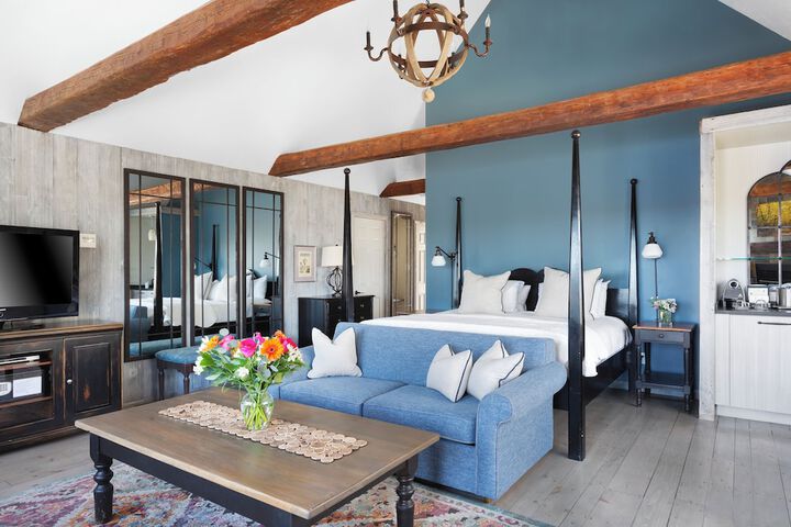 Luxury King Bed (64 of 67)