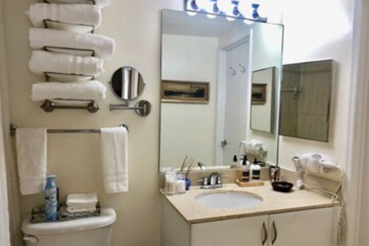 Room 32 of 263