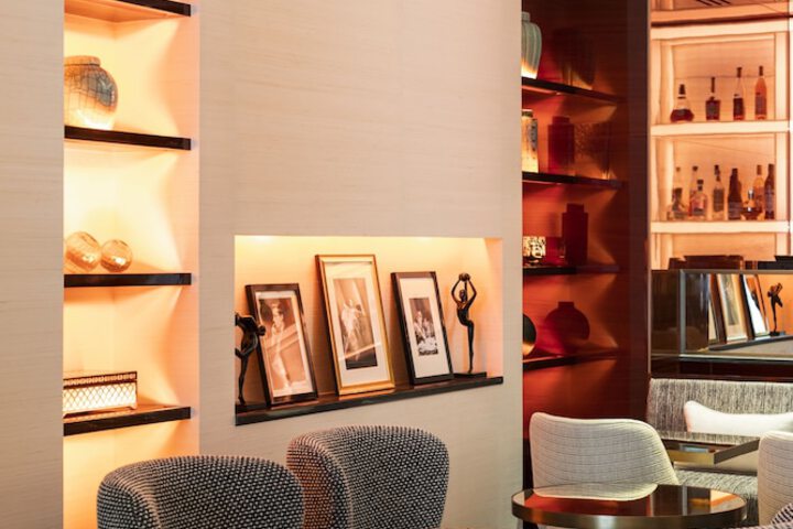 Lounge 59 of 62