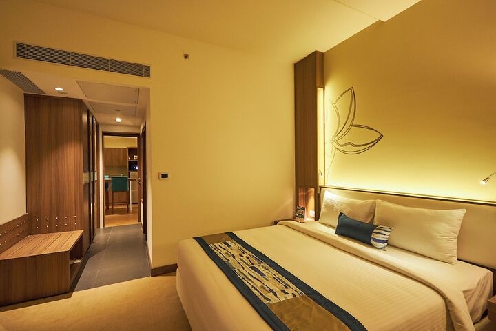 Room 4 of 50