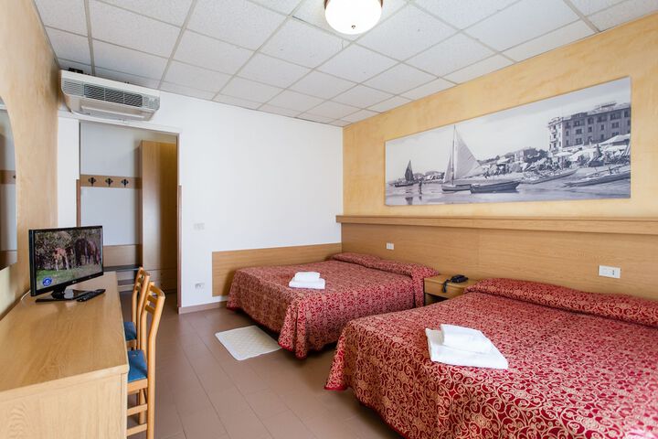 Room 11 of 46