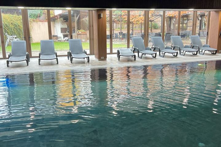 Pool 53 of 132