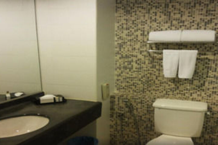 Room 3 of 30