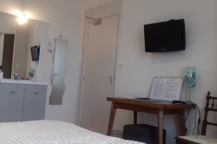 Room 8 of 24
