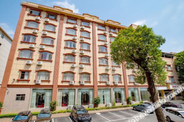 Hotel 5 of 21