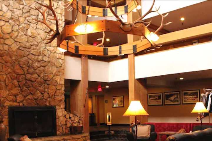 Hotel Interior 4 of 35