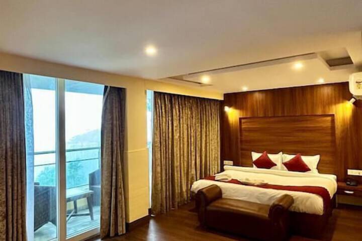 Room 16 of 64