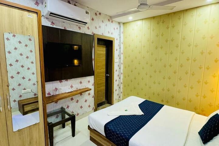 Room 21 of 26
