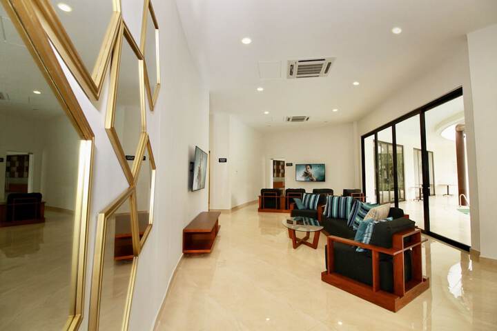 Hotel Interior 2 of 117