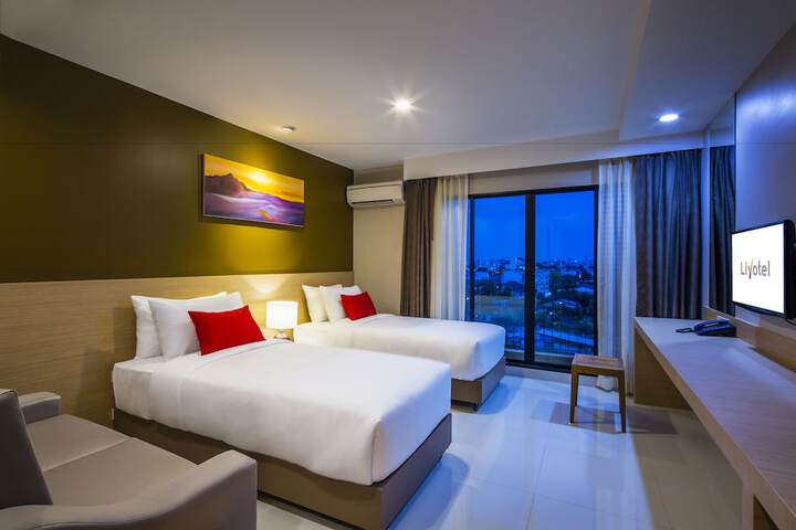 Room 15 of 72