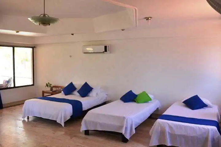 Room 3 of 11