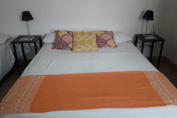 Room 6 of 10