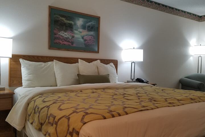 Room 15 of 68