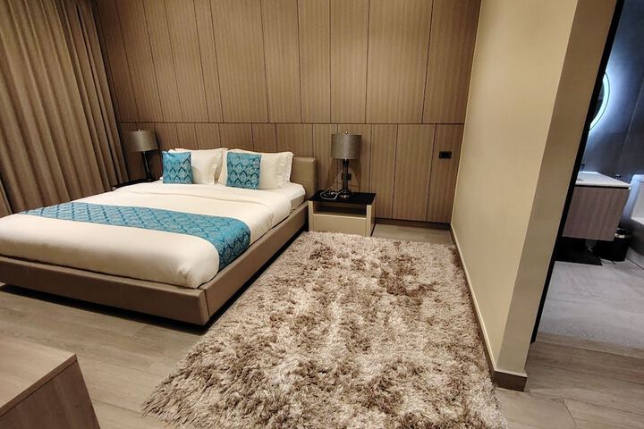 Room 28 of 45