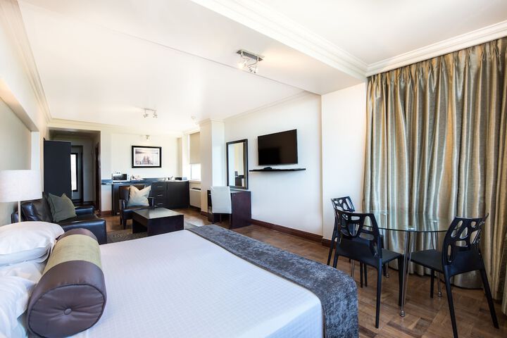 Room 33 of 137