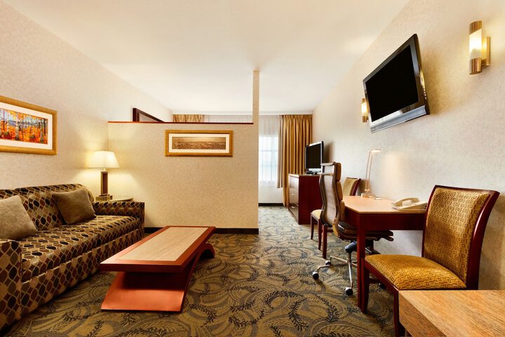 Room 19 of 44