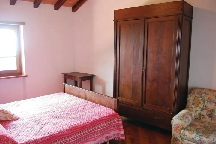 Room 3 of 13