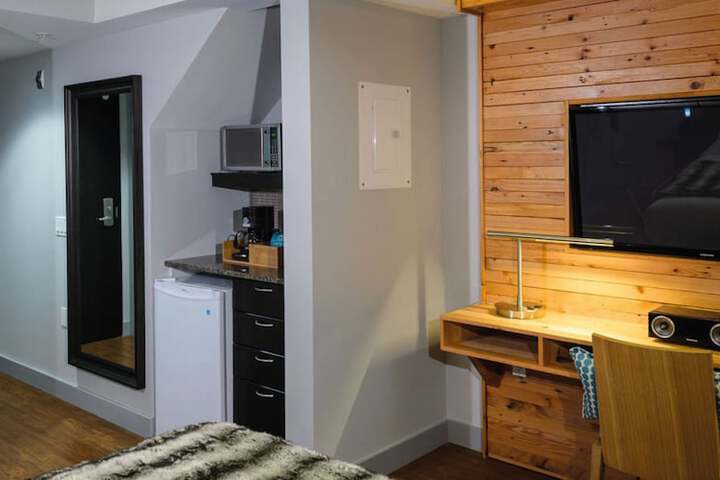 Room 32 of 108