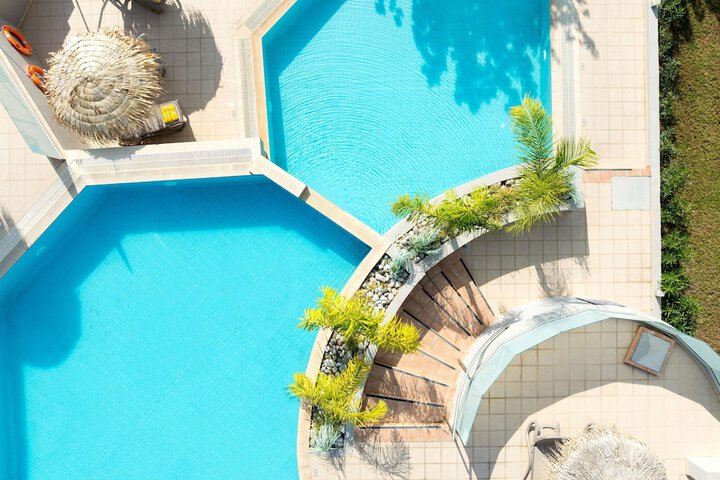 Pool 39 of 87