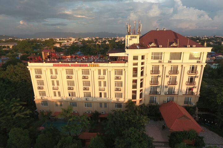 Hotel 53 of 56