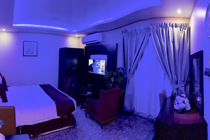 Room 20 of 80