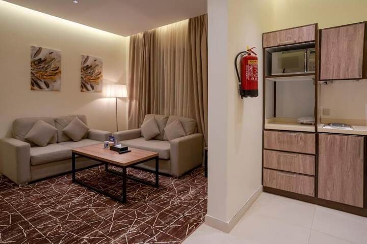 Room 12 of 20