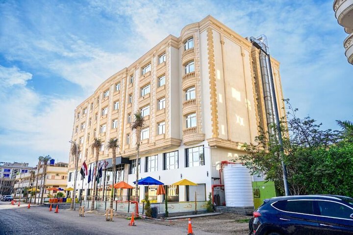 Hotel 6 of 7