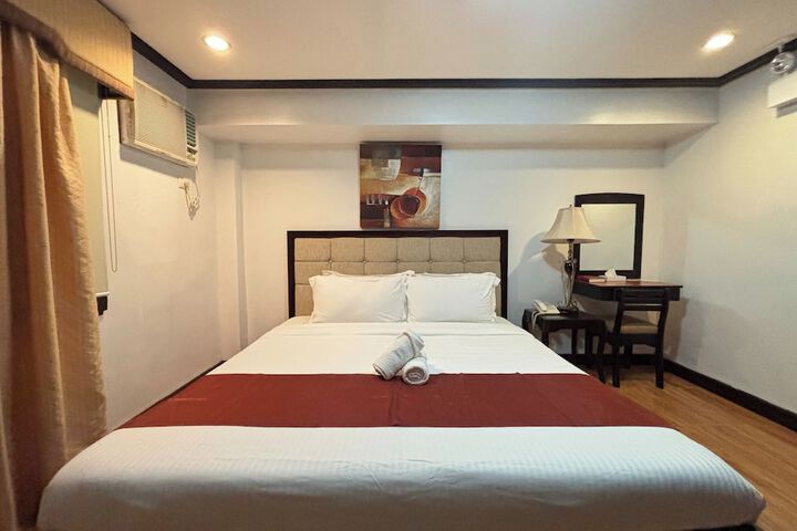 Room 2 of 61