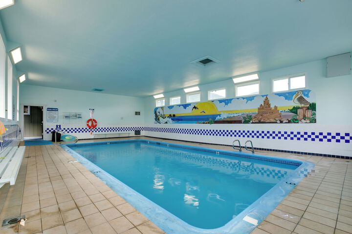 Pool 43 of 76